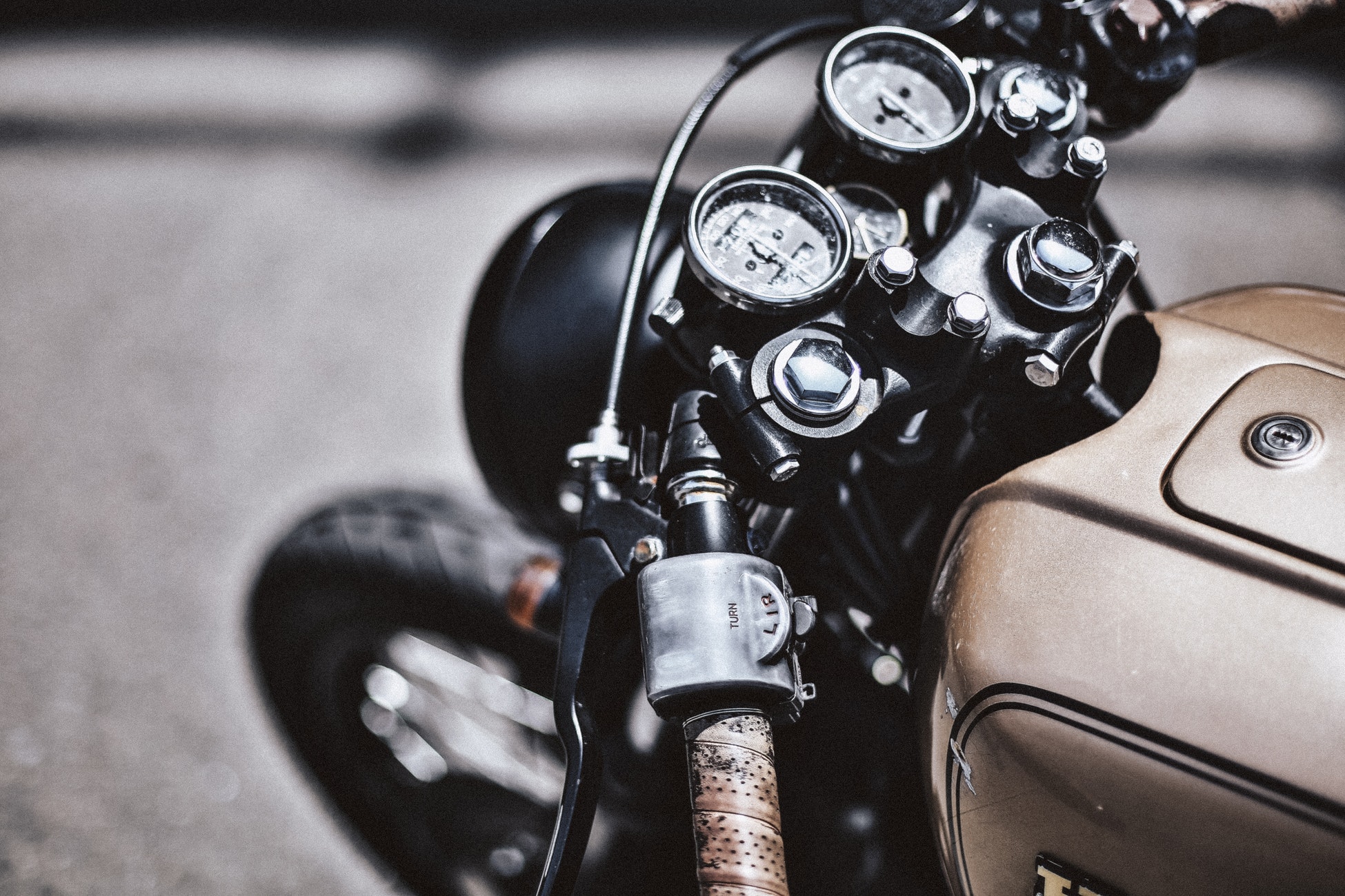 cover photo moto